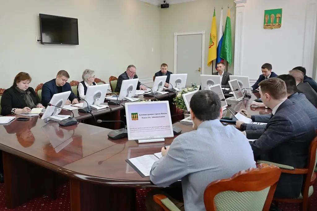 Олег Денисов: На еженедельной планерке в первую очередь уделили внимание вопросам безопасности Олег Денисов: На еженедельной планерке в первую очередь уделили внимание вопросам безопасности