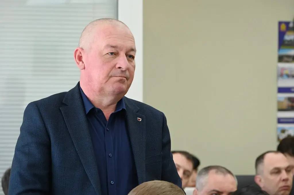 Олег Денисов: На еженедельной планерке в первую очередь уделили внимание вопросам безопасности Олег Денисов: На еженедельной планерке в первую очередь уделили внимание вопросам безопасности