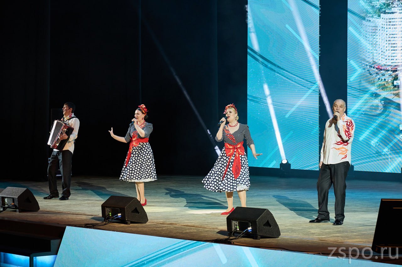 Вадим Супиков принял участие в работе Форума «Есть результат» Вадим Супиков принял участие в работе Форума «Есть результат»