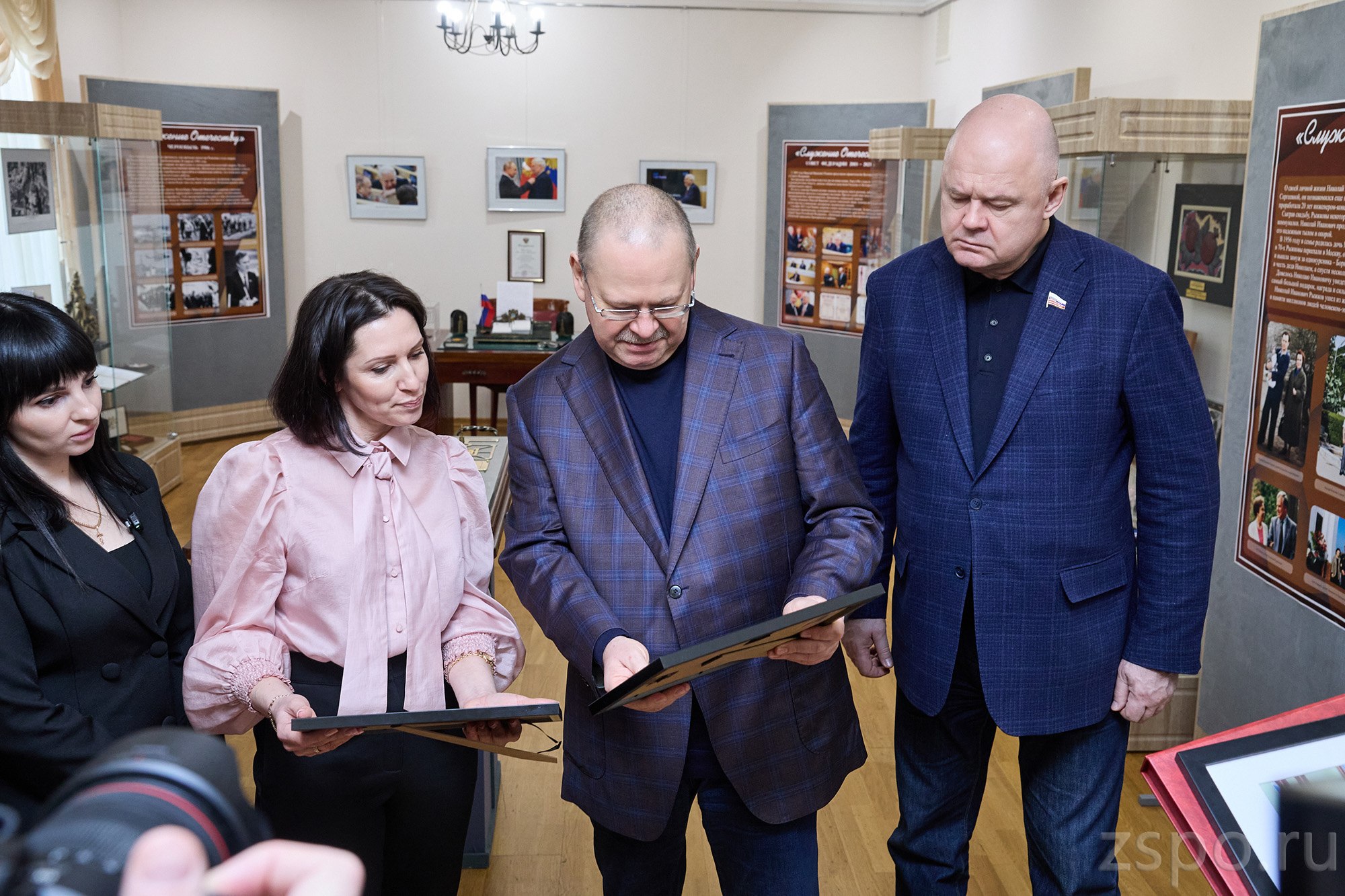 Вадим Супиков посетил выставку музея-заповедника «Прохоровское поле» Вадим Супиков посетил выставку музея-заповедника «Прохоровское поле»