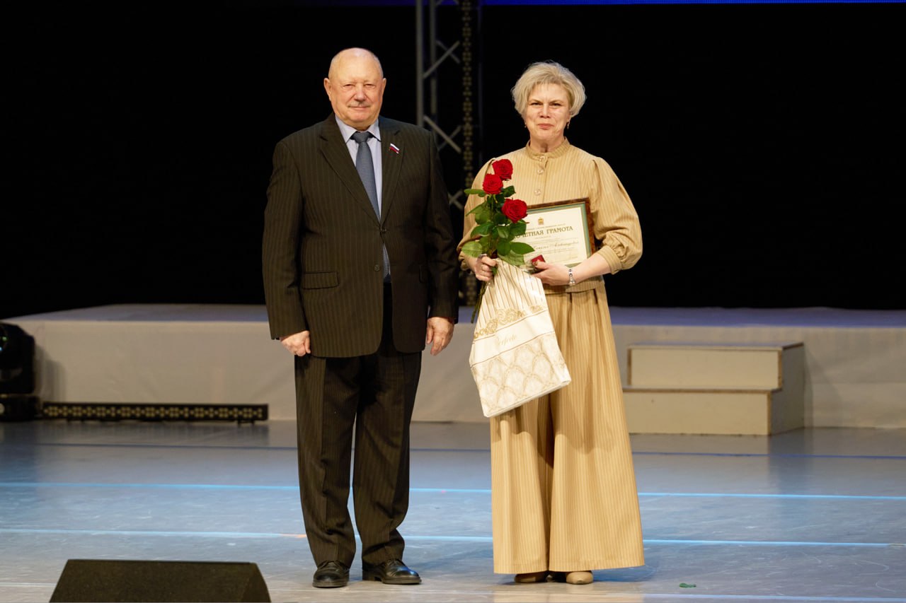 Сергей Егоров вручил награды представителям сферы культуры Сергей Егоров вручил награды представителям сферы культуры