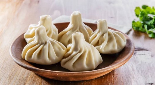 В Тбилиси дебютируют сладкие хинкали с уникальной начинкой