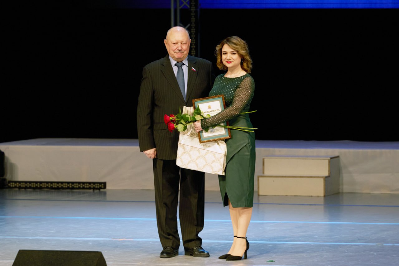 Сергей Егоров вручил награды представителям сферы культуры Сергей Егоров вручил награды представителям сферы культуры