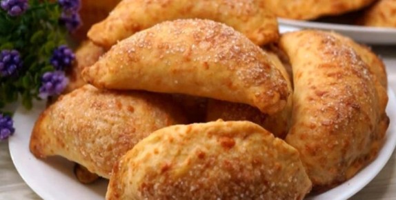 Как ароматные пирожки из чудо-теста завоевали сердца кулинаров