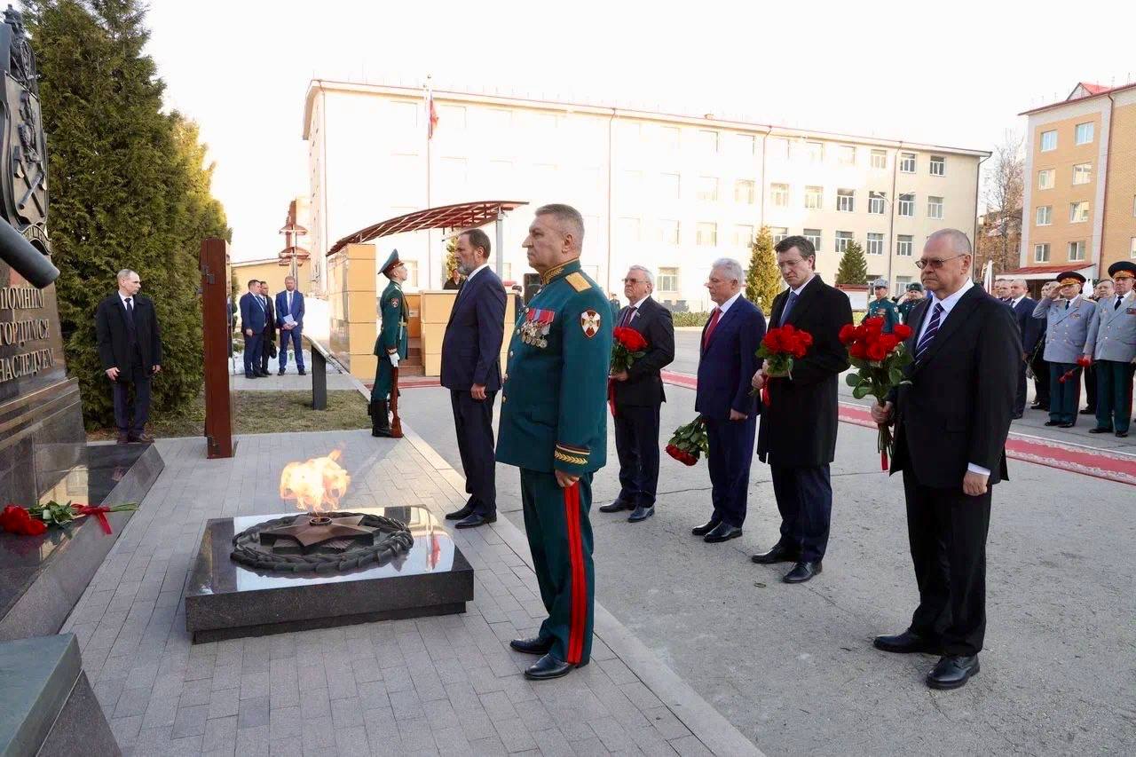 Олег Мельниченко: Сегодня отмечается День войск национальной гвардии России, которым в 2026 году исполняется ровно 10 лет Олег Мельниченко: Сегодня отмечается День войск национальной гвардии России, которым в 2026 году исполняется ровно 10 лет