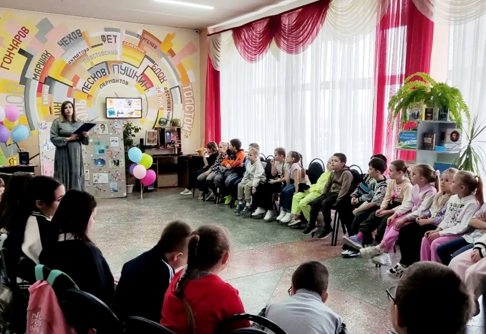 Олег Денисов: С 28 марта общеобразовательные учреждения уходят на весенние каникулы Олег Денисов: С 28 марта общеобразовательные учреждения уходят на весенние каникулы