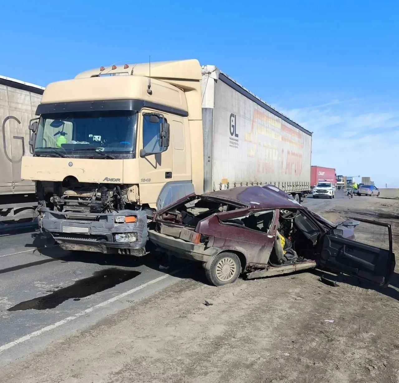 В субботу, 28 марта, в 8:10 в Пензенском районе, недалеко от Богословки (415-й км трассы Нижний Новгород - Саратов), произошло смертельное ДТП В субботу, 28 марта, в 8:10 в Пензенском районе, недалеко от Богословки (415-й км трассы Нижний Новгород - Саратов), произошло смертельное ДТП