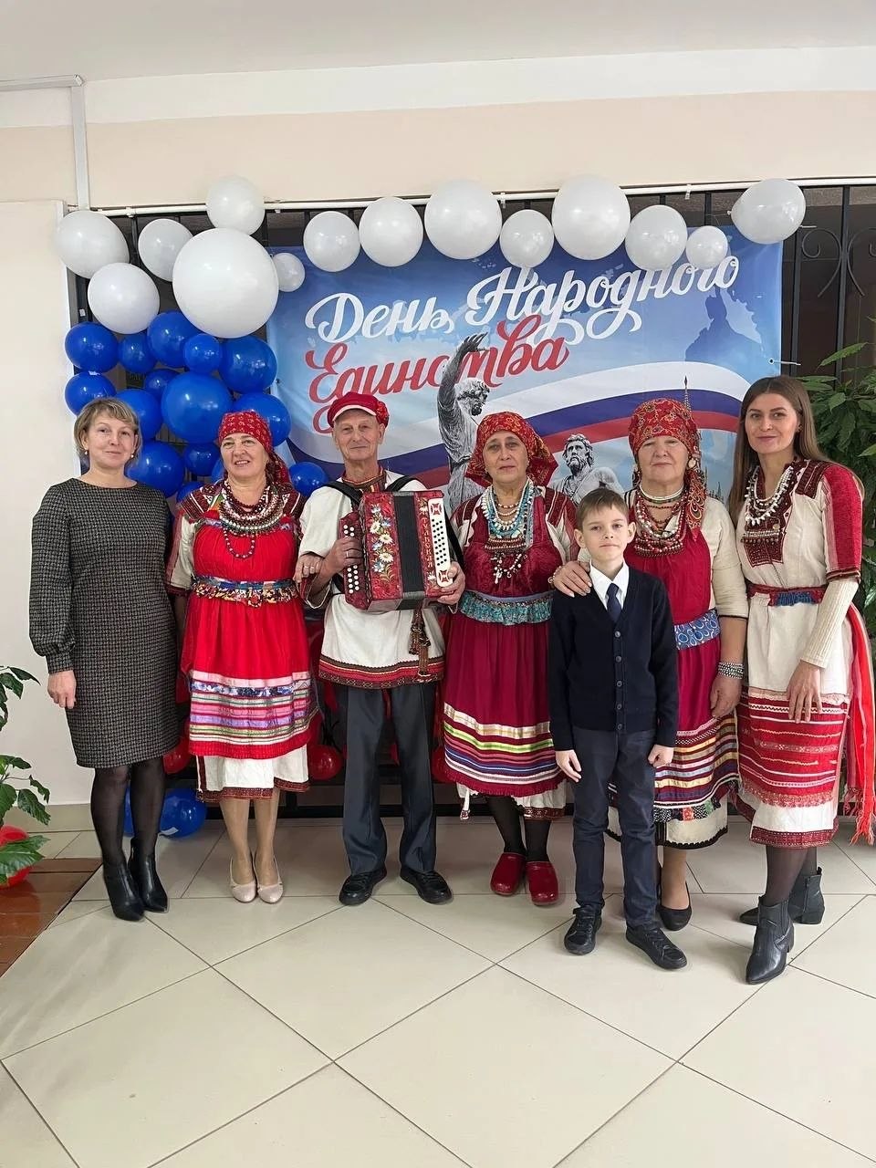 Мир вокруг нас. Городищенский район - это территория, где в мире и согласии проживают русские, татары, мордва, белорусы и представители других национальностей