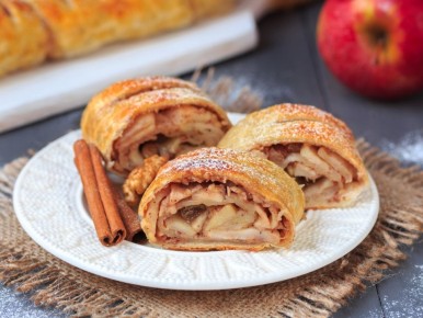 Ароматная выпечка с яблоками: легкий рецепт для каждого