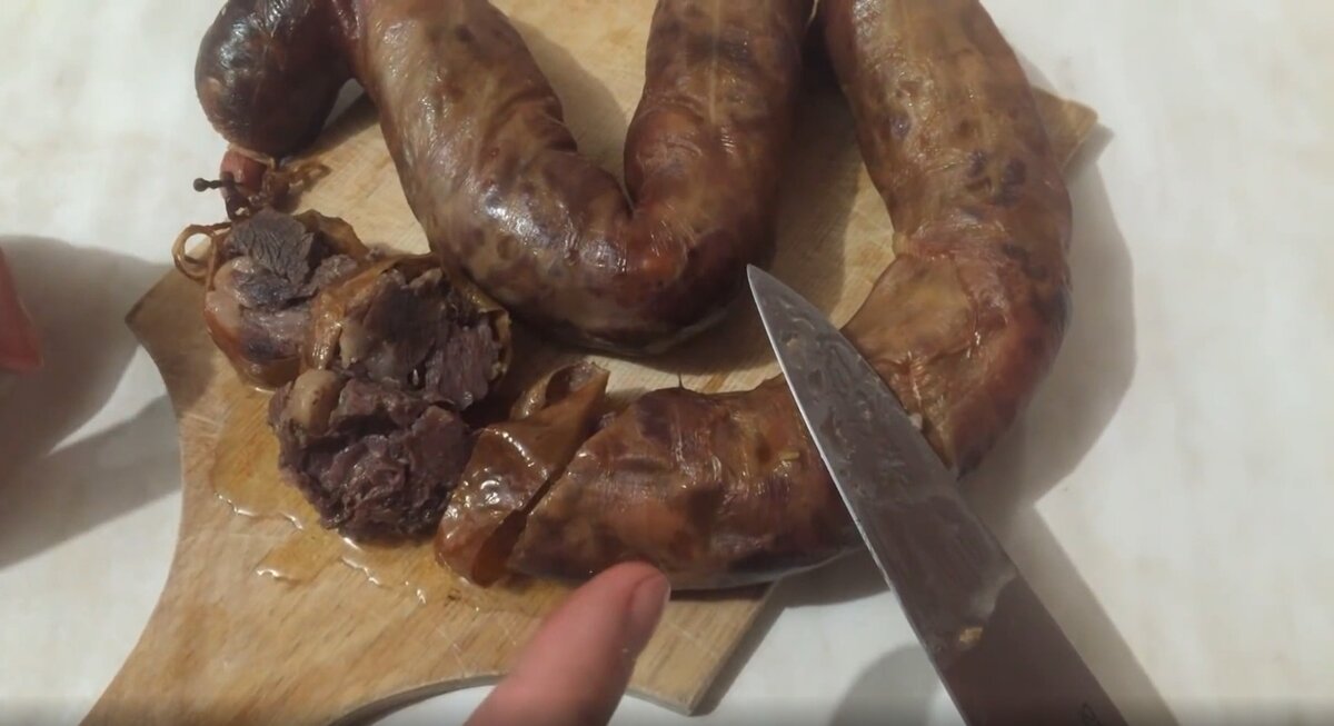 Как приготовить конскую колбасу шужук: секреты и советы