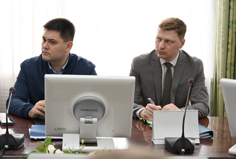 Олег Денисов призвал родителей не покупать питбайки детям Олег Денисов призвал родителей не покупать питбайки детям