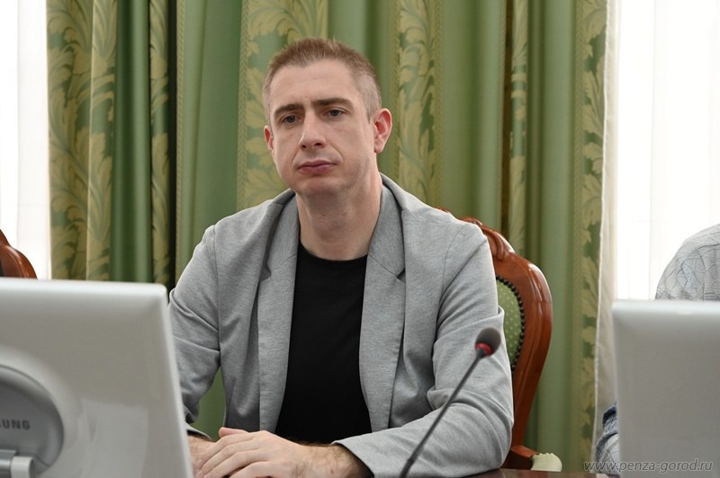 Олег Денисов призвал родителей не покупать питбайки детям Олег Денисов призвал родителей не покупать питбайки детям