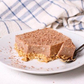 Необычный шоколадный десерт без выпечки, который вас удивит