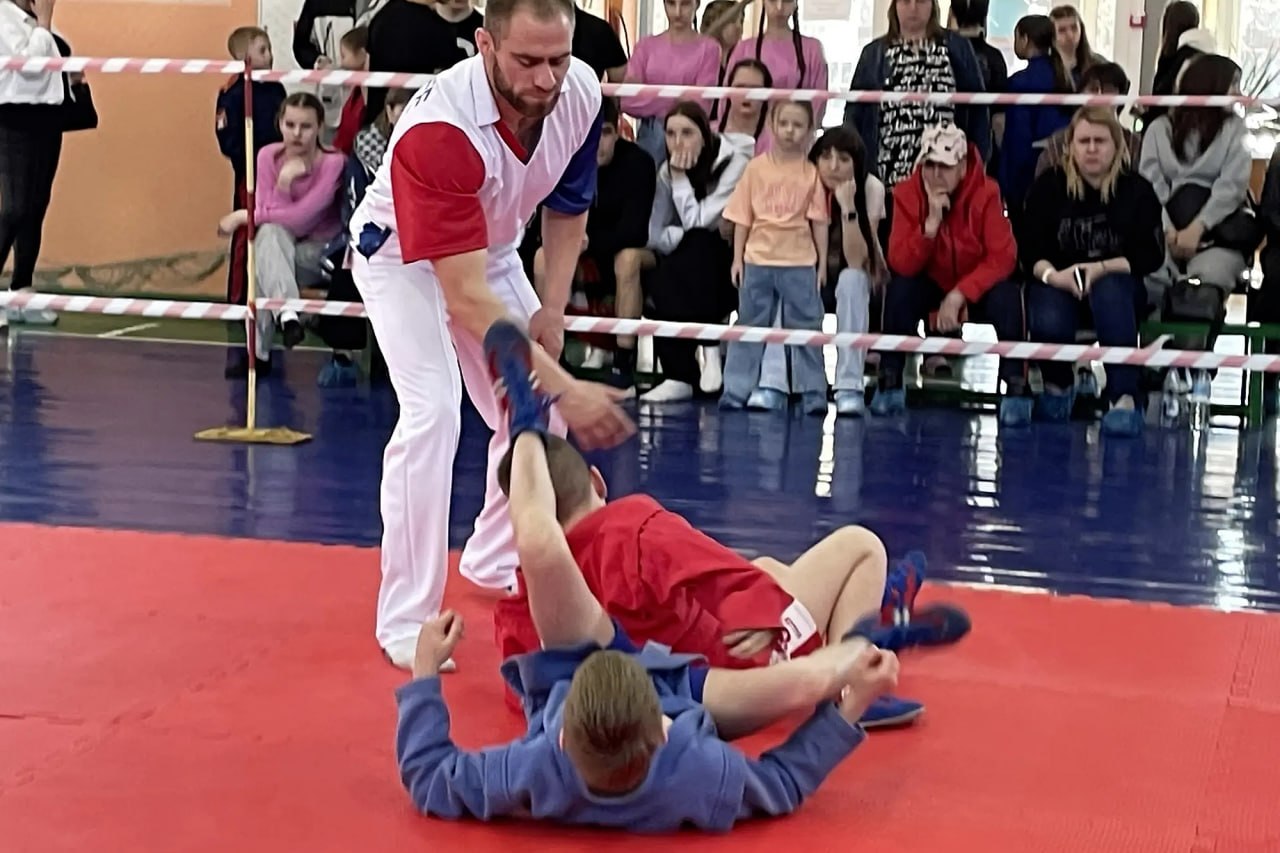 В Сердобске прошли соревнования по самбо в рамках проекта «СВОи Герои» В Сердобске прошли соревнования по самбо в рамках проекта «СВОи Герои»