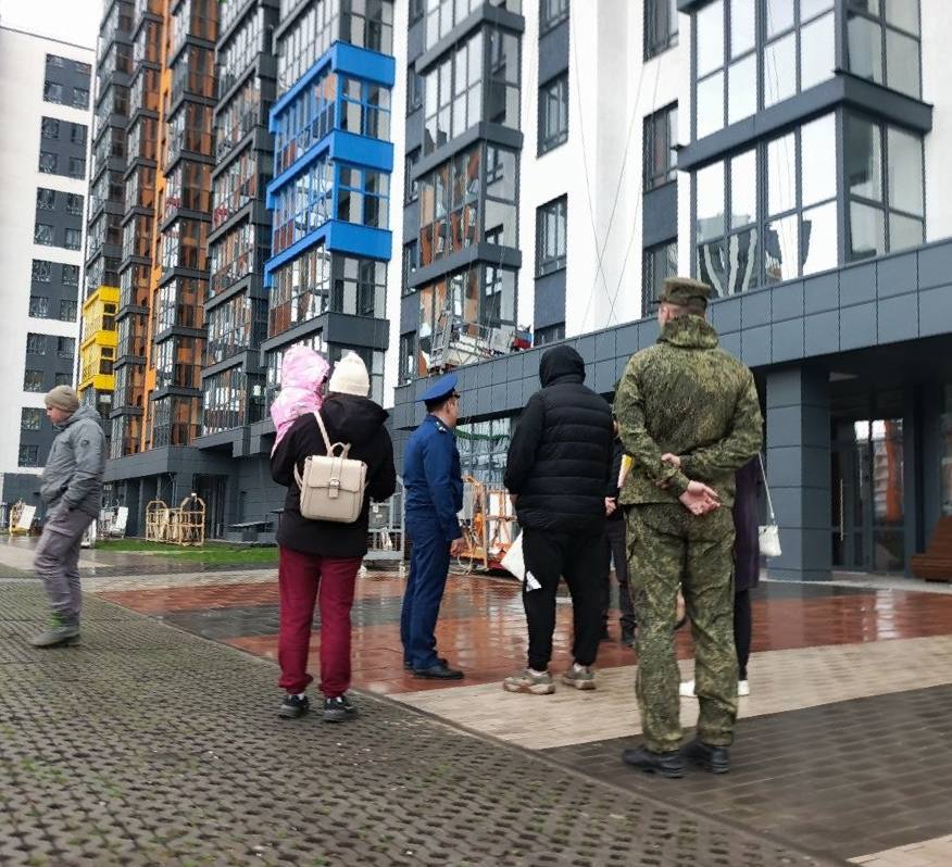 По поручению прокуратуры Пензенской области прокуратура Пензенского района контролирует вопросы соблюдения прав собственников жилых помещений многоквартирного жилого дома по улице Светлой в селе Засечное