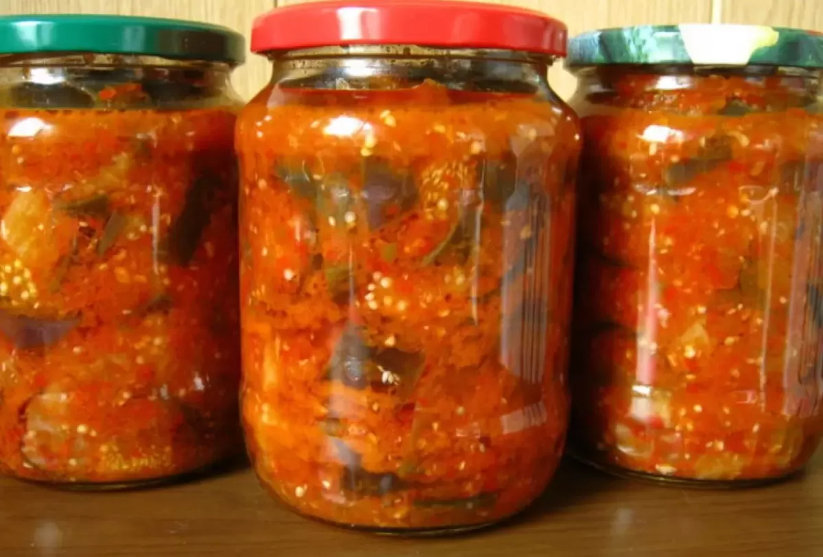 Уникальный рецепт зимнего салата из баклажанов: просто, быстро и восхитительно вкусно!