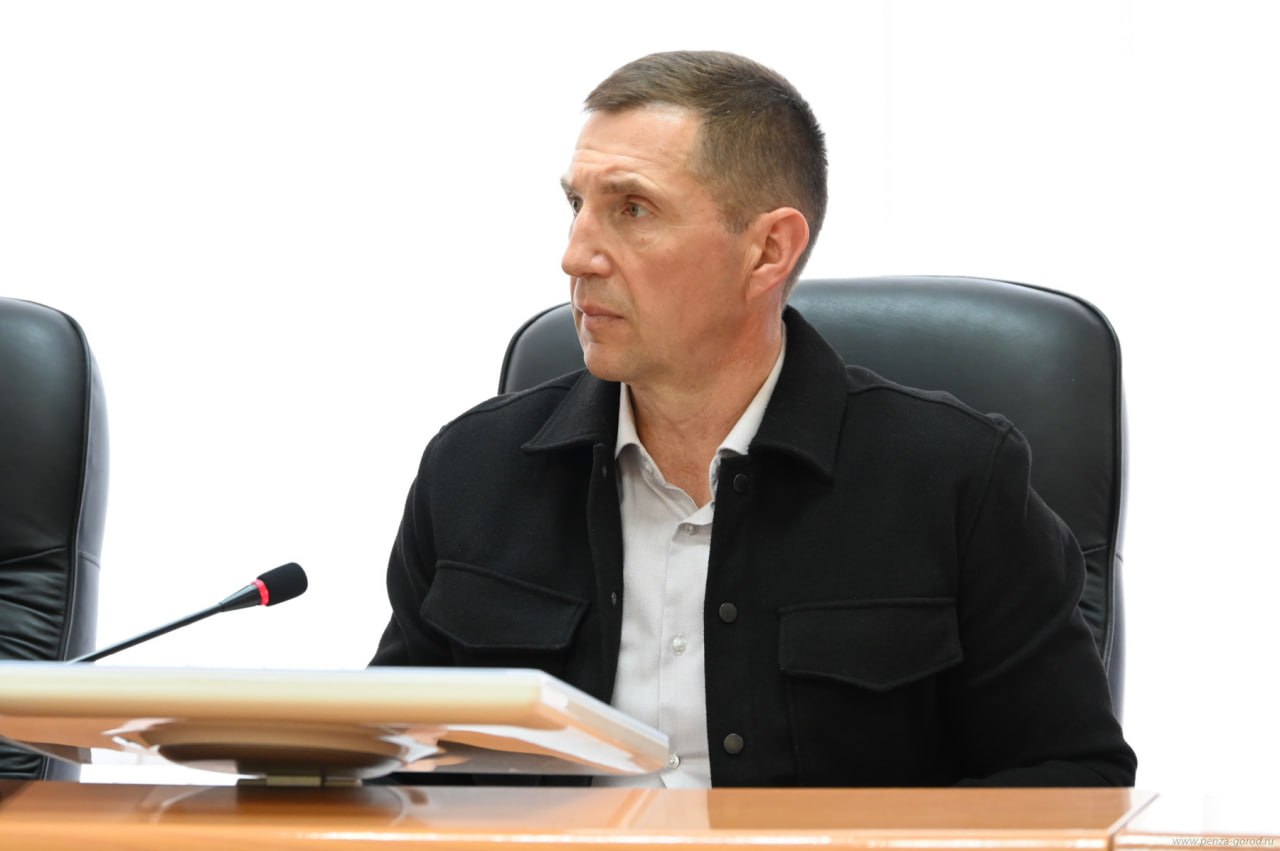 Олег Денисов: «Отопление планируем постепенно отключать с 13 апреля» Олег Денисов: «Отопление планируем постепенно отключать с 13 апреля»