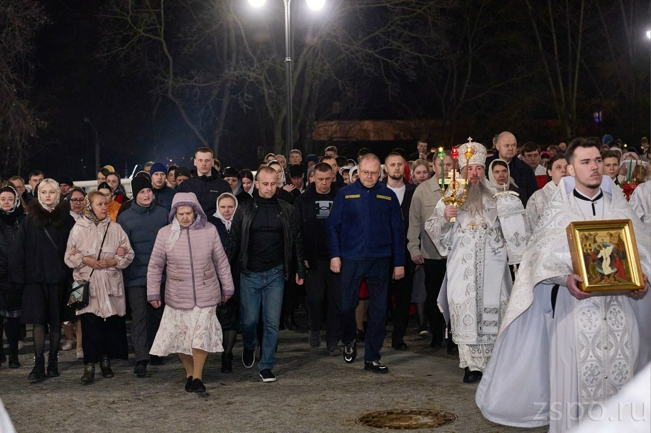 В Спасском кафедральном соборе состоялось пасхальное богослужение