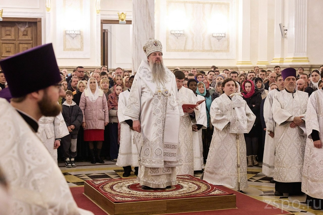 В Спасском кафедральном соборе состоялось пасхальное богослужение В Спасском кафедральном соборе состоялось пасхальное богослужение