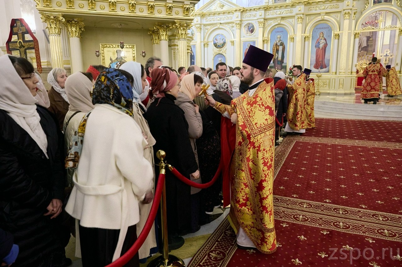 В Спасском кафедральном соборе состоялось пасхальное богослужение В Спасском кафедральном соборе состоялось пасхальное богослужение