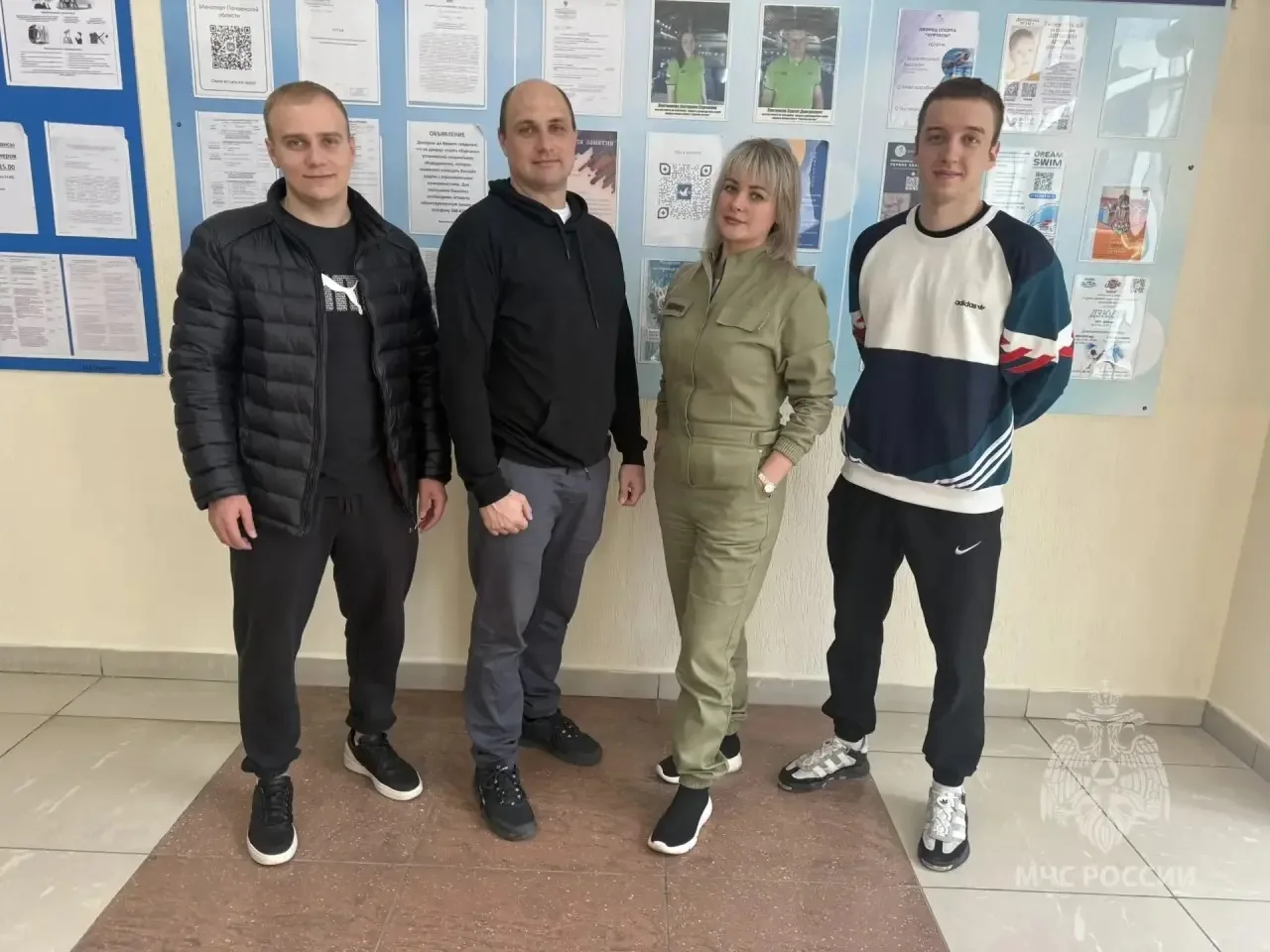 Сотрудники МЧС России завоевали призовые места на соревнованиях по плаванию