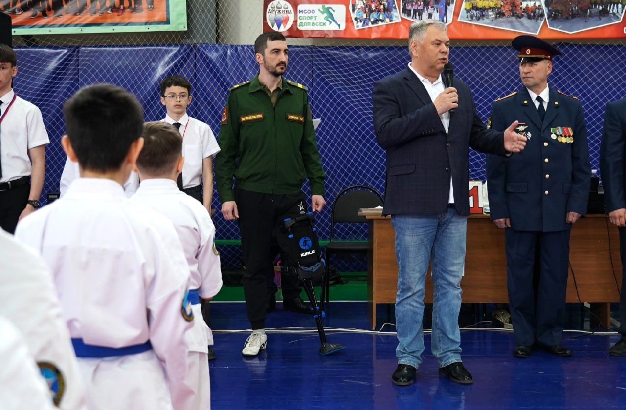 Алексей Марьин принял участие в церемонии открытия соревнований по карате Алексей Марьин принял участие в церемонии открытия соревнований по карате
