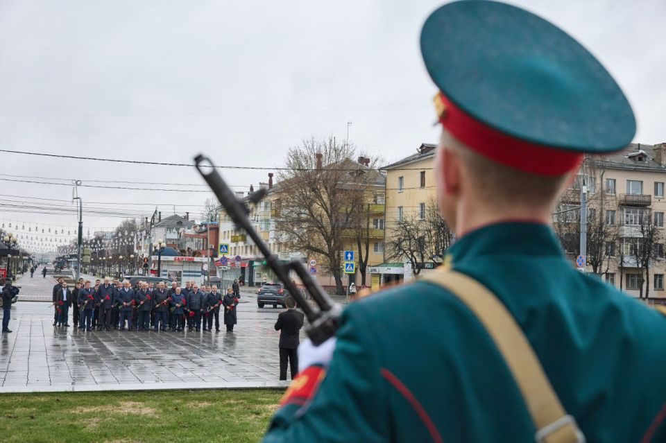 ����� ������� ������ ������� � ��������� ���������� ������ � ��������� ������� ������