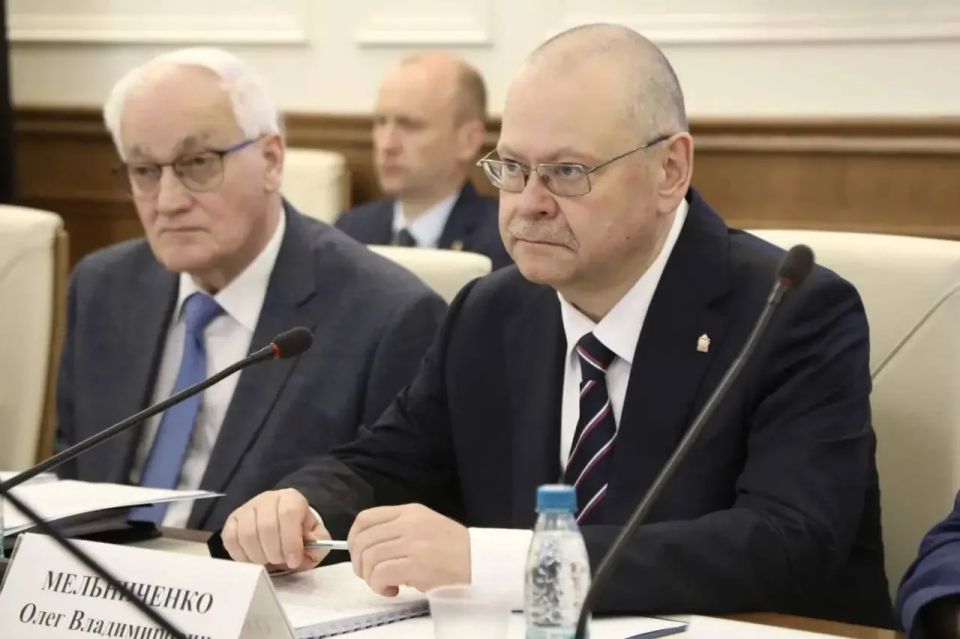 Олег Мельниченко провел встречу с представителем Комитета Совета Федерации по аграрно-продовольственной политике и природопользованию Александром Двойных Олег Мельниченко провел встречу с представителем Комитета Совета Федерации по аграрно-продовольственной политике и природопользованию Александром Двойных