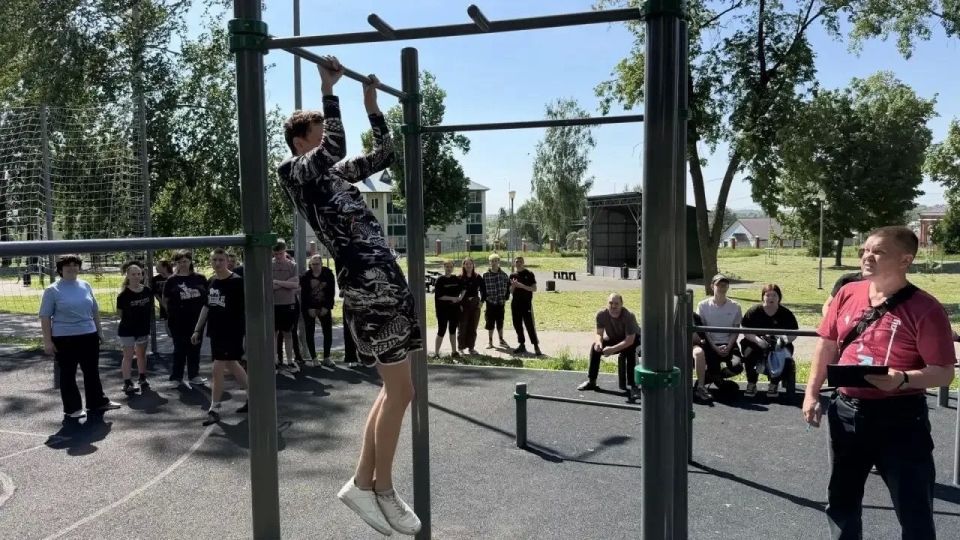 Весенняя спартакиада среди учащихся многопрофильного техникума «Мокшанский интернат»: студенты соревновались в 7 дисциплинах Весенняя спартакиада среди учащихся многопрофильного техникума «Мокшанский интернат»: студенты соревновались в 7 дисциплинах