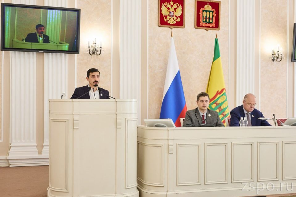 Вадим Супиков подчеркнул значимость вовлечения молодежи в общественно-политическую жизнь Вадим Супиков подчеркнул значимость вовлечения молодежи в общественно-политическую жизнь