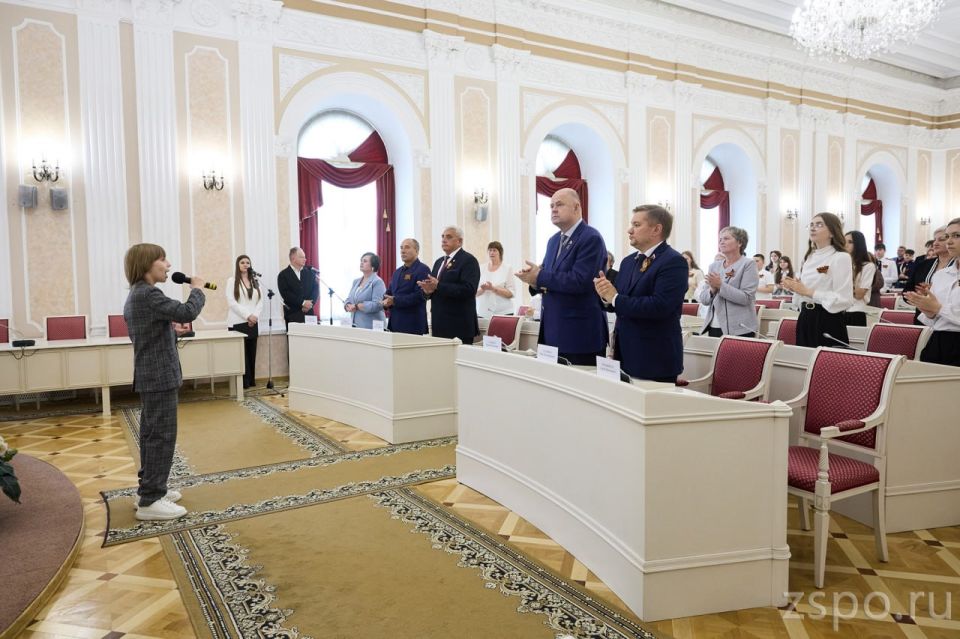 Вадим Супиков поблагодарил учащихся за сохранение исторической правды Вадим Супиков поблагодарил учащихся за сохранение исторической правды