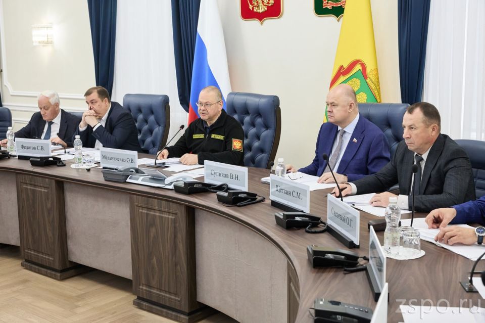 Спикер областного парламента принял участие в заседаниях КЧС и регионального правительства Спикер областного парламента принял участие в заседаниях КЧС и регионального правительства