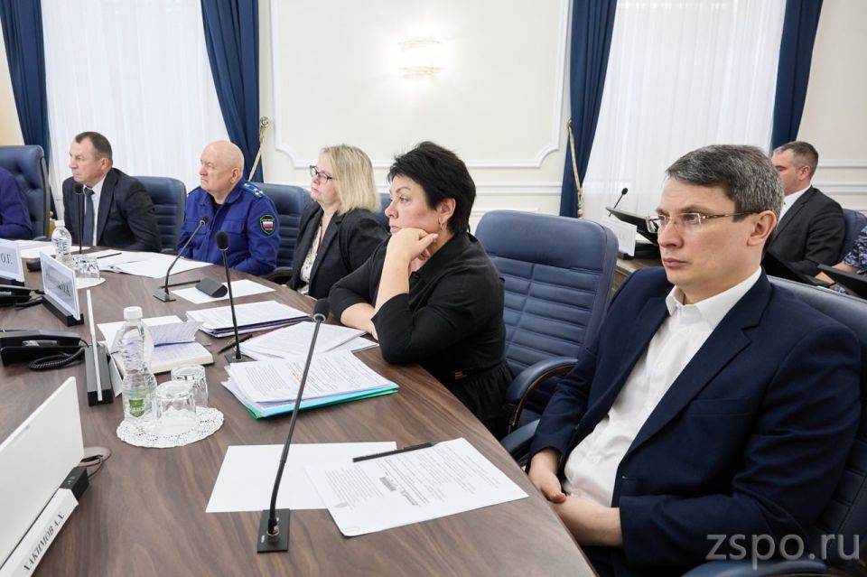 Спикер областного парламента принял участие в заседаниях КЧС и регионального правительства Спикер областного парламента принял участие в заседаниях КЧС и регионального правительства