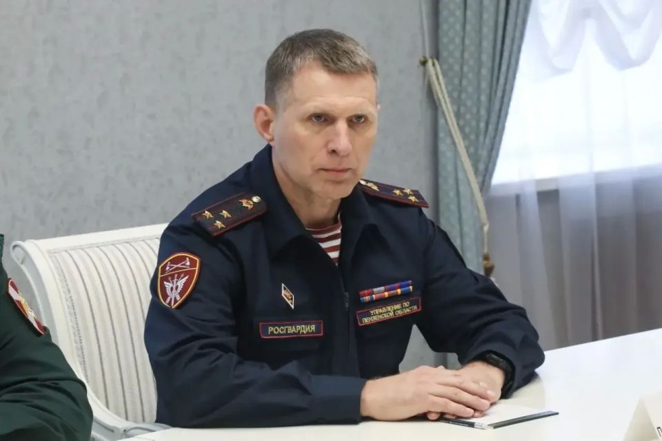 Олег Мельниченко: В Пензенскую область прибыл командующий Приволжским ордена Жукова округом войск национальной гвардии РФ Сергей Владимирович Просяник Олег Мельниченко: В Пензенскую область прибыл командующий Приволжским ордена Жукова округом войск национальной гвардии РФ Сергей Владимирович Просяник