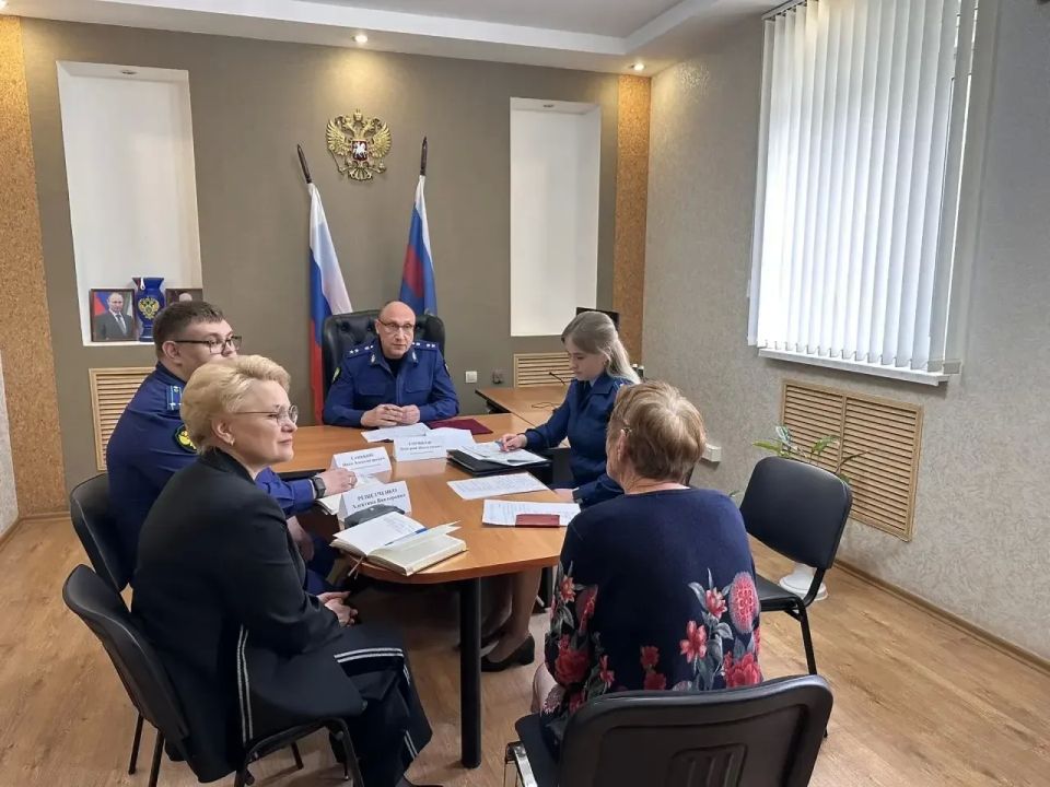 Прокурор области Дмитрий Горшков провел личный прием жителей Мокшанского района