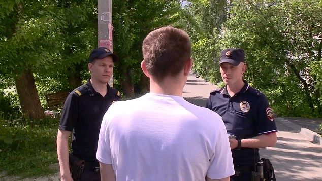 От призывного пункта — к следственному изолятору