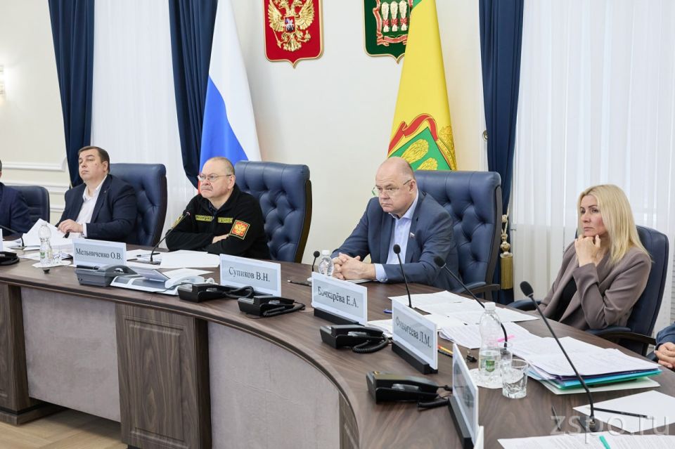 Вадим Супиков принял участие в работе регионального правительства Вадим Супиков принял участие в работе регионального правительства