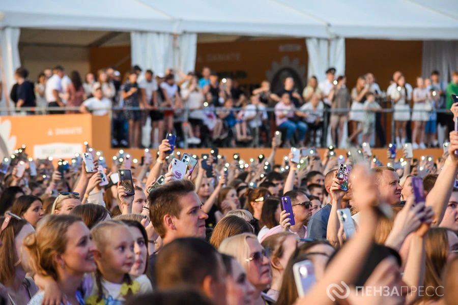 В Пензе на втором международном фестивале традиционного и современного этнического творчества «Абашевские узоры» (0+) планируется выступление Пелагеи и группы «Ай Йола»!