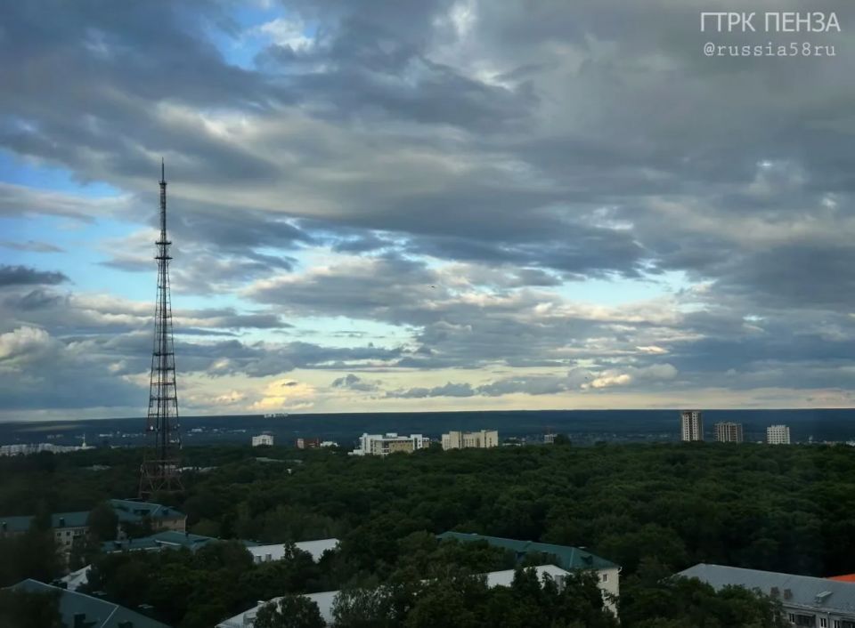 Лето началось июньскими грозами (спойлер: они продолжатся)
