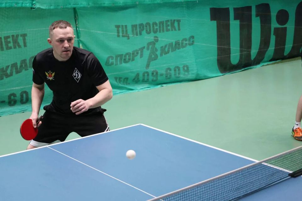В Пензе полицейские приняли участие в динамовском турнире по настольному теннису В Пензе полицейские приняли участие в динамовском турнире по настольному теннису