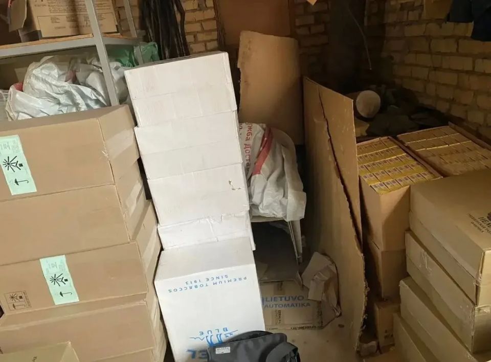 В Пензе сотрудники полиции совместно с сотрудниками регионального УФСБ пресекли незаконный табачный бизнес