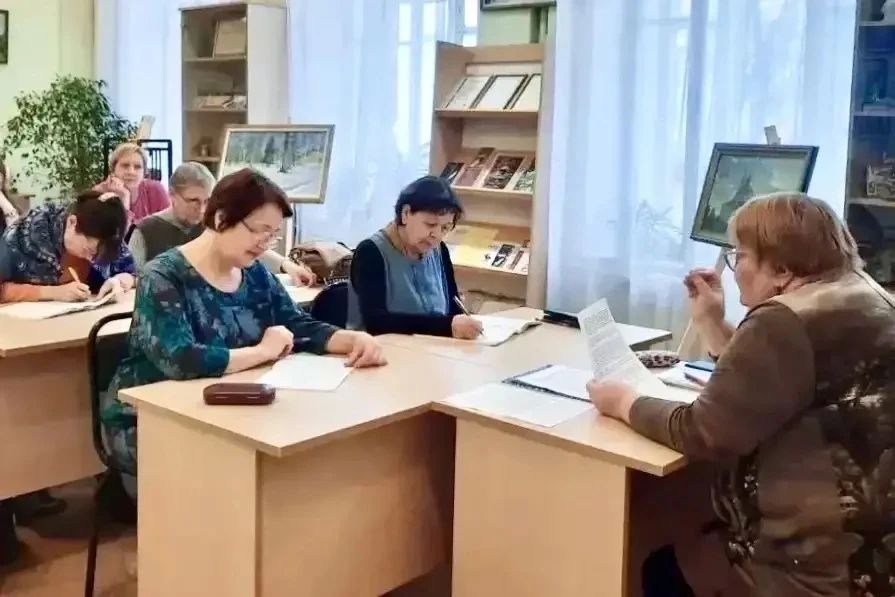 Олег Мельниченко: 6 июня отмечается День русского языка, который приурочен к дню рождения Александра Сергеевича Пушкина Олег Мельниченко: 6 июня отмечается День русского языка, который приурочен к дню рождения Александра Сергеевича Пушкина