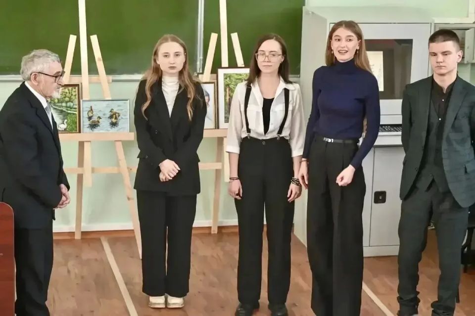 Олег Мельниченко: 6 июня отмечается День русского языка, который приурочен к дню рождения Александра Сергеевича Пушкина Олег Мельниченко: 6 июня отмечается День русского языка, который приурочен к дню рождения Александра Сергеевича Пушкина
