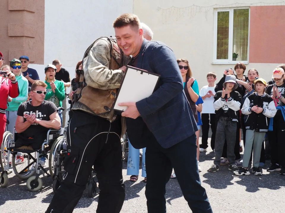 «Белые вороны» навестили воспитанников областного центра реабилитации «Белые вороны» навестили воспитанников областного центра реабилитации