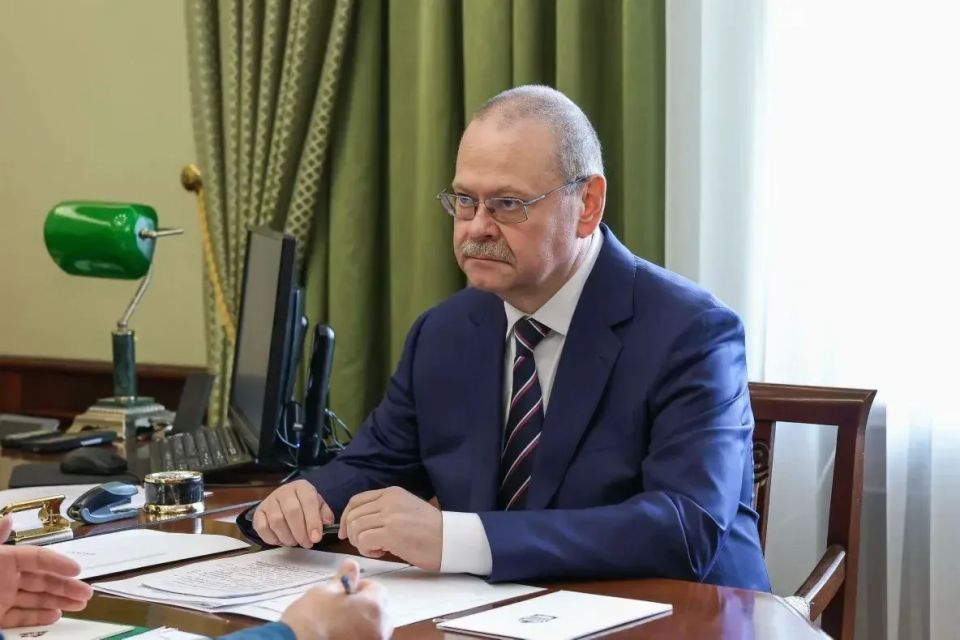 Олег Мельниченко: С главой МЧС России провели двустороннюю встречу Олег Мельниченко: С главой МЧС России провели двустороннюю встречу