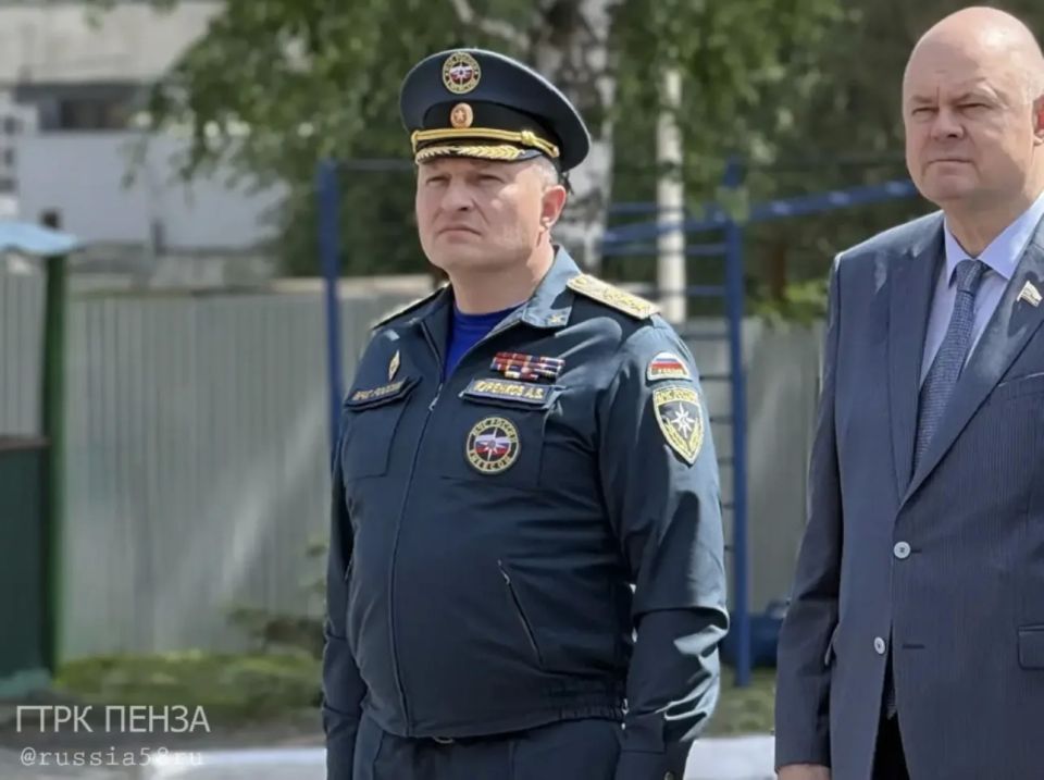 Сегодня Пензенскую область посетил министр по делам гражданской обороны, чрезвычайным ситуациям и ликвидации последствий стихийных бедствий Александр Куренков Сегодня Пензенскую область посетил министр по делам гражданской обороны, чрезвычайным ситуациям и ликвидации последствий стихийных бедствий Александр Куренков
