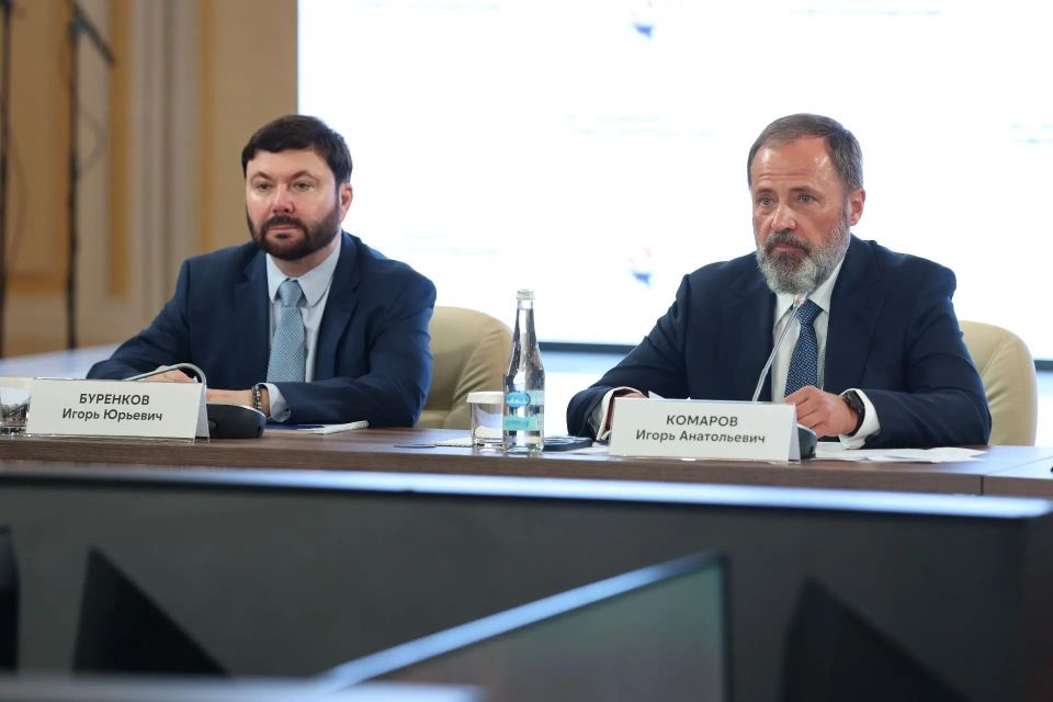 Спикер пензенского парламента Вадим Супиков прокомментировал темы пленарного заседания Совета законодателей ПФО Спикер пензенского парламента Вадим Супиков прокомментировал темы пленарного заседания Совета законодателей ПФО