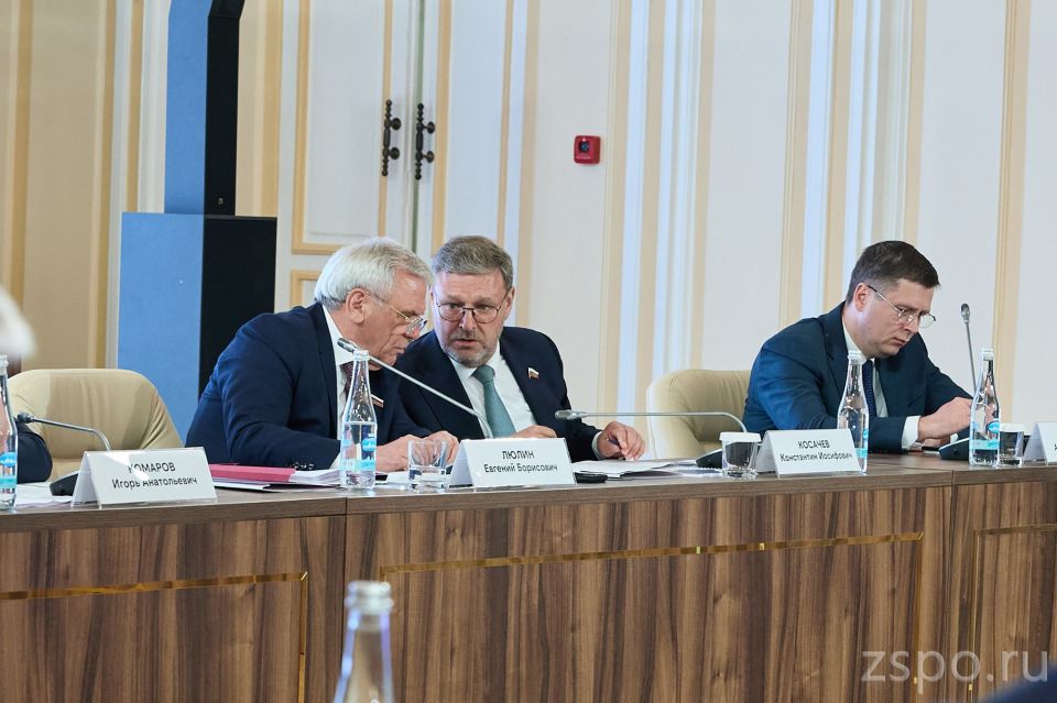 Спикер пензенского парламента Вадим Супиков прокомментировал темы пленарного заседания Совета законодателей ПФО Спикер пензенского парламента Вадим Супиков прокомментировал темы пленарного заседания Совета законодателей ПФО