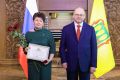Сотрудников системы ЗАГС наградил Губернатор Пензенской области Олег Мельниченко