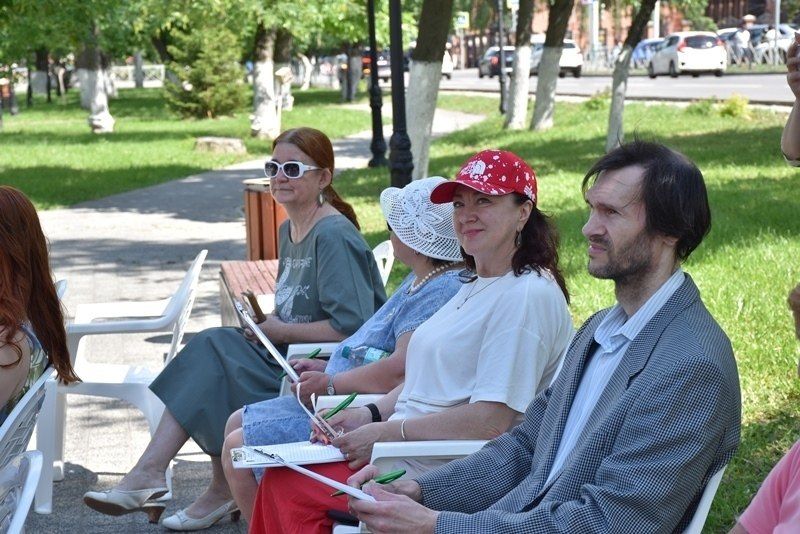 В День России пензенцы написали городской диктант В День России пензенцы написали городской диктант